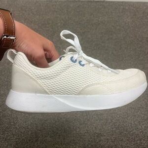 allbirds Women's Couriers - Natural White/Basin Blue (Blizzard Sole) size 7